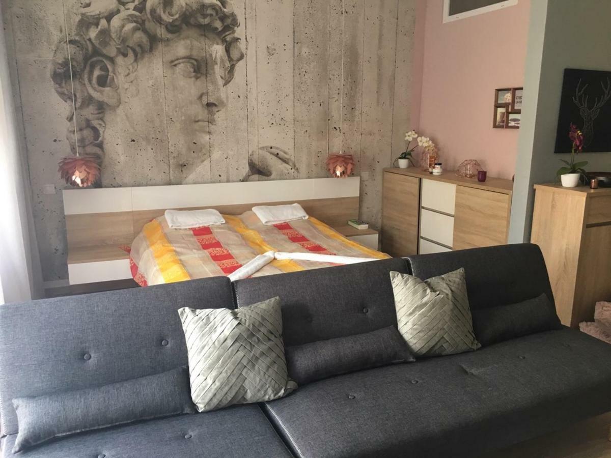 Hunyadi Apartman Szekszárd Exterior foto